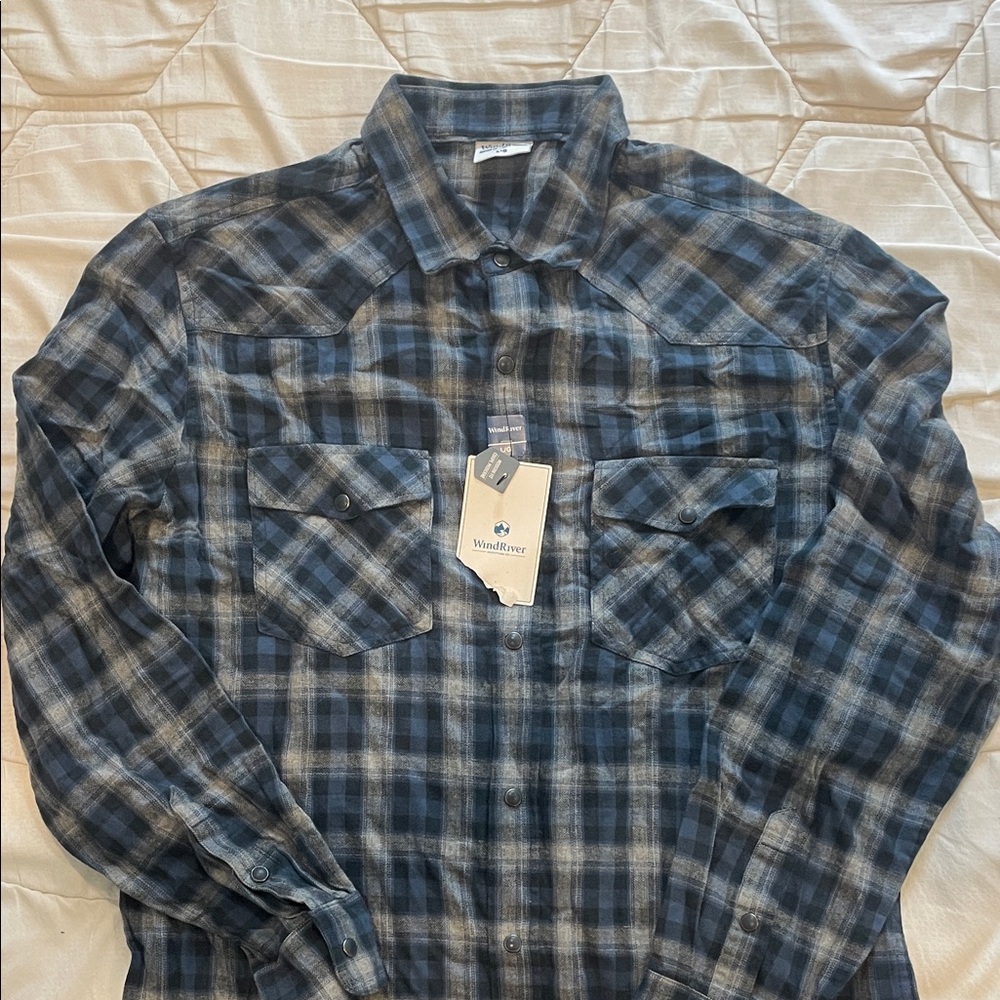 Men's Blue and Black Plaid Button-Down Shirt